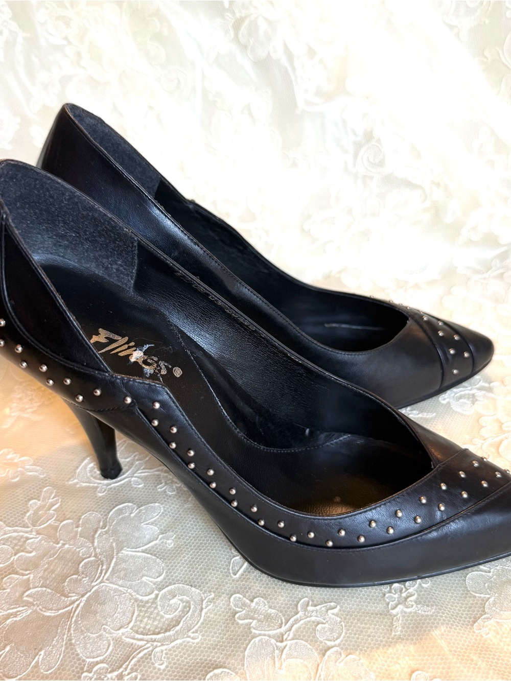 Black Studded Pointed-Toe Women's Vintage Pumps Flings by Kinney